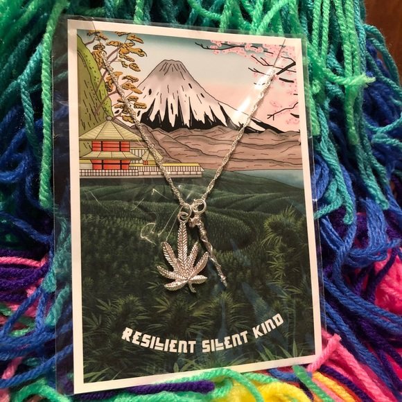 Mary Jane-Weed Leaf w/Peace-Pipe charm necklace - Picture 2 of 6